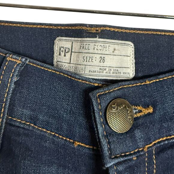 Free People Retro Bell Bottom Flare Leg Mid Rise Denim Blue Jeans Size 26 - Picture 2 of 8